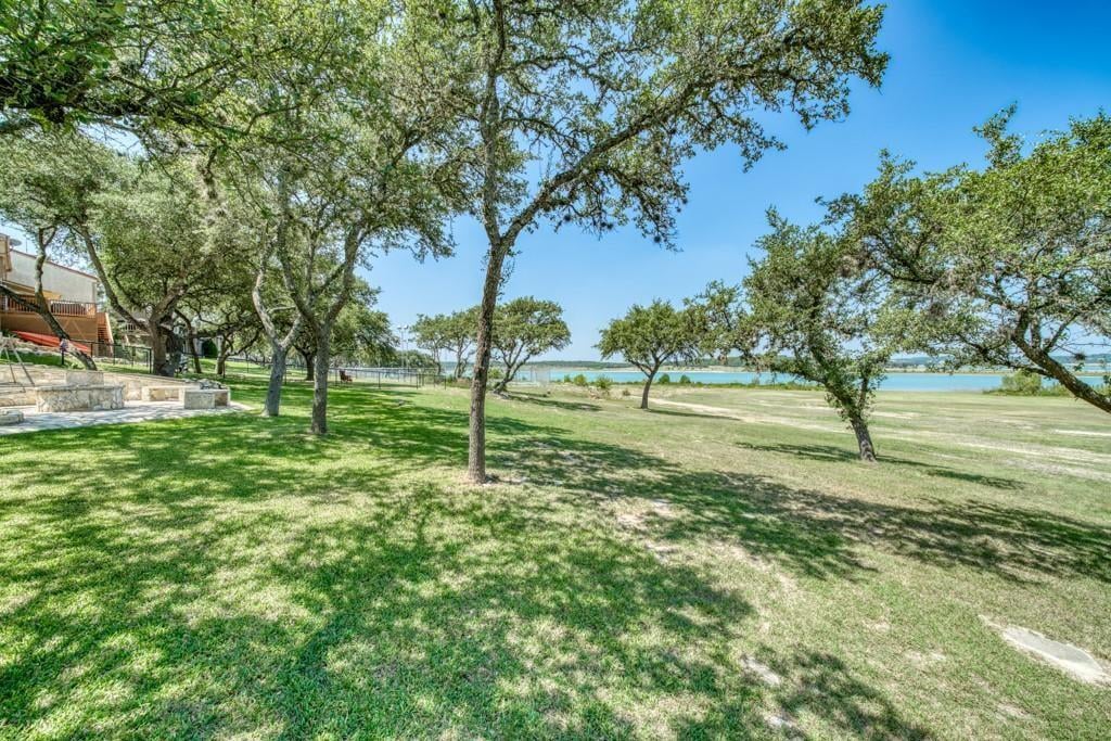1012 Parkview Dr Canyon Lake, Tx 78133