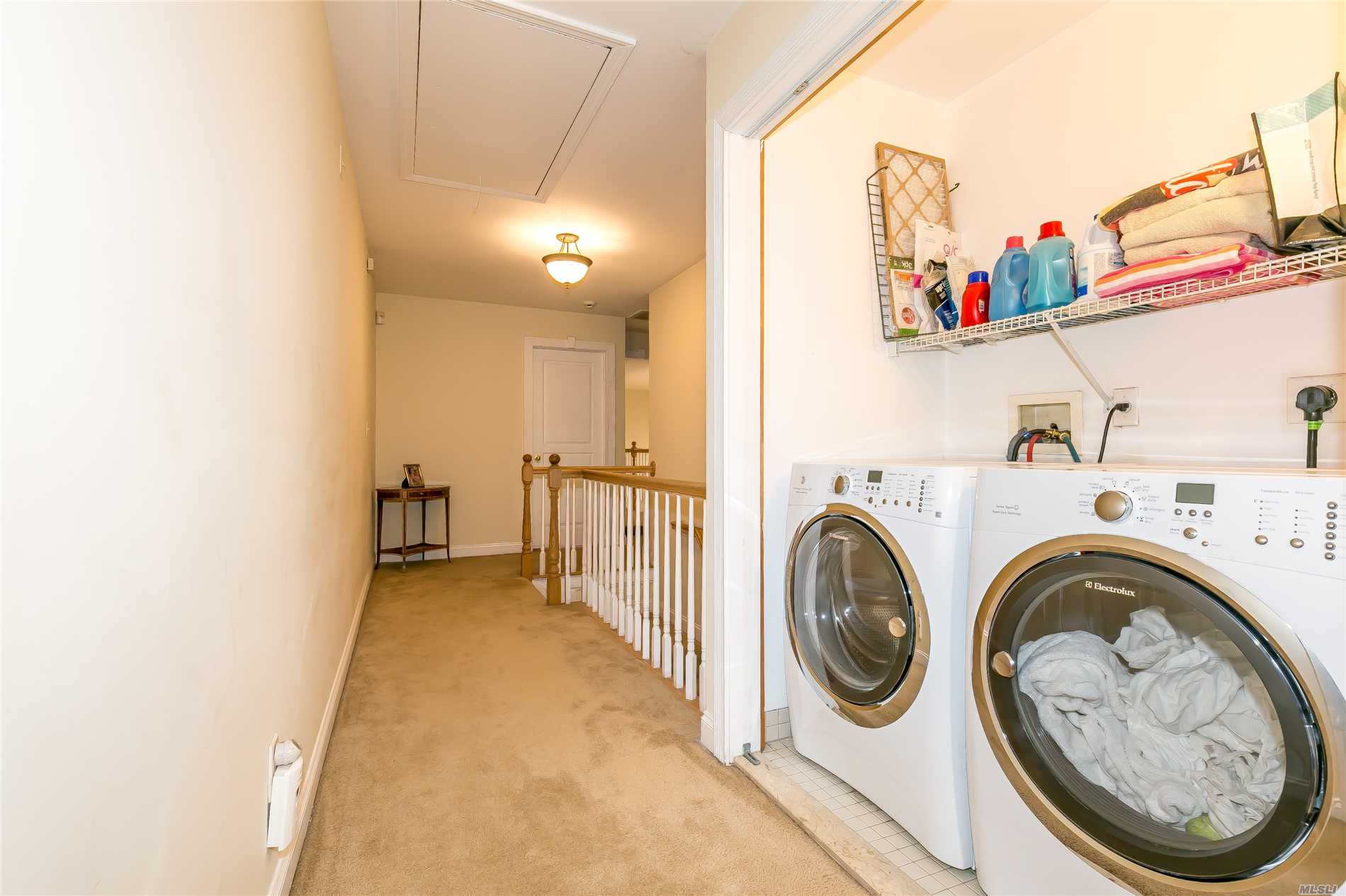 1 Mather Ct, Huntington Station