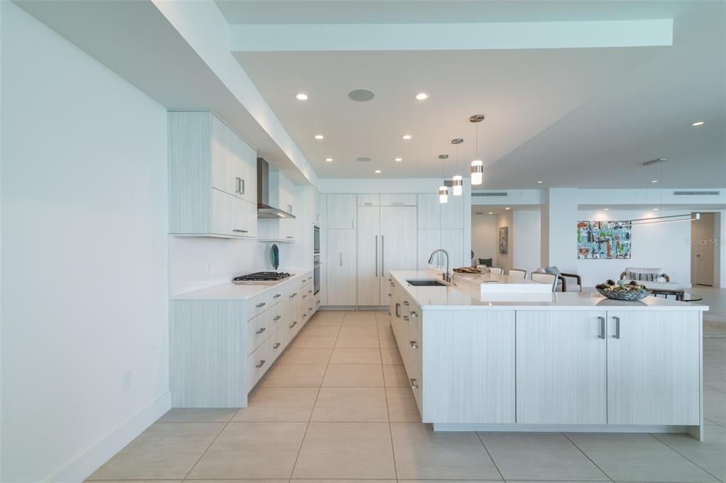 4750 Ocean Blvd, #202