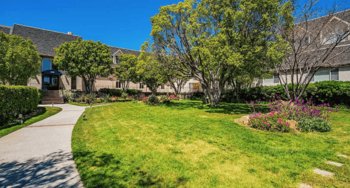 2385 Roscomare Road, Unit E7