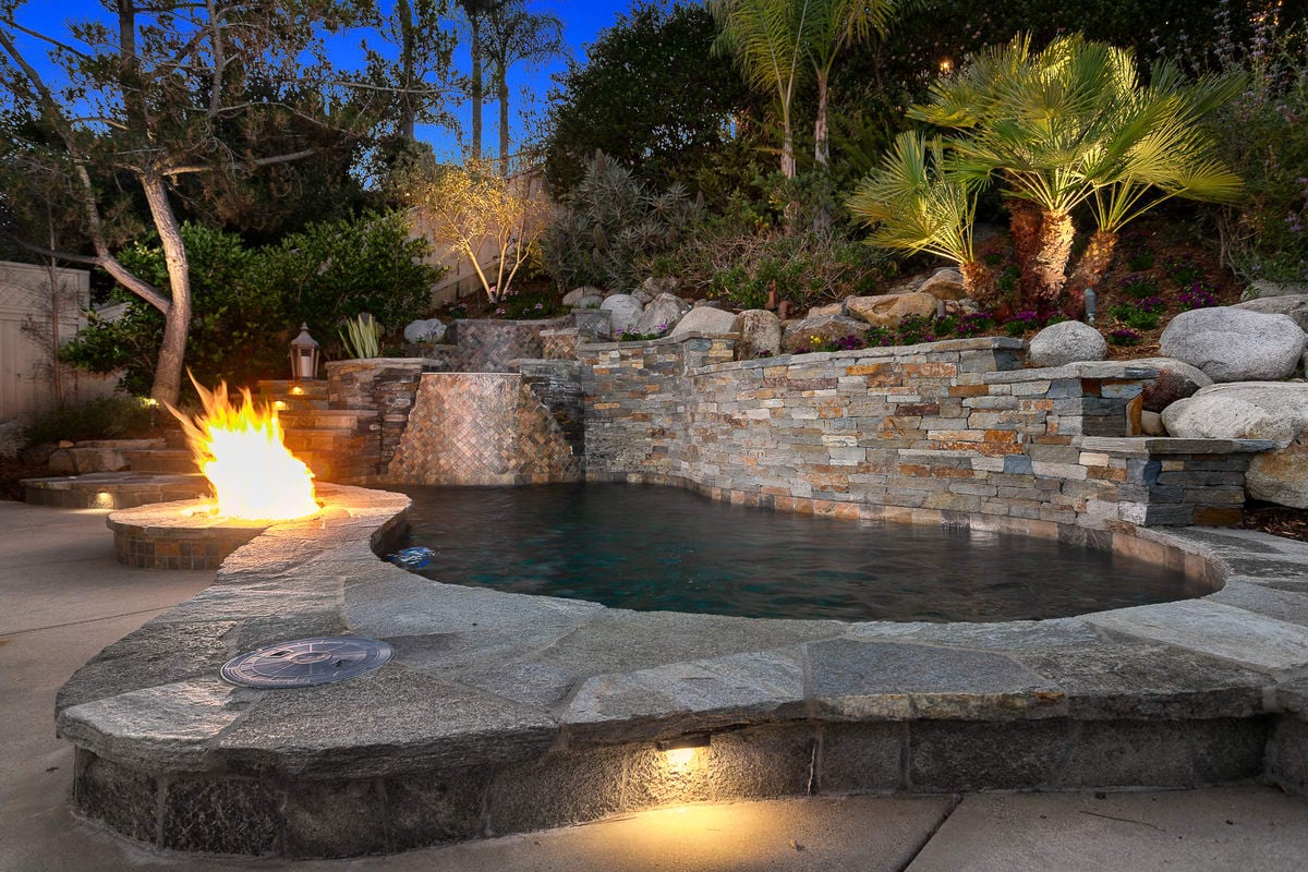 5260 Beachcomber Ct.