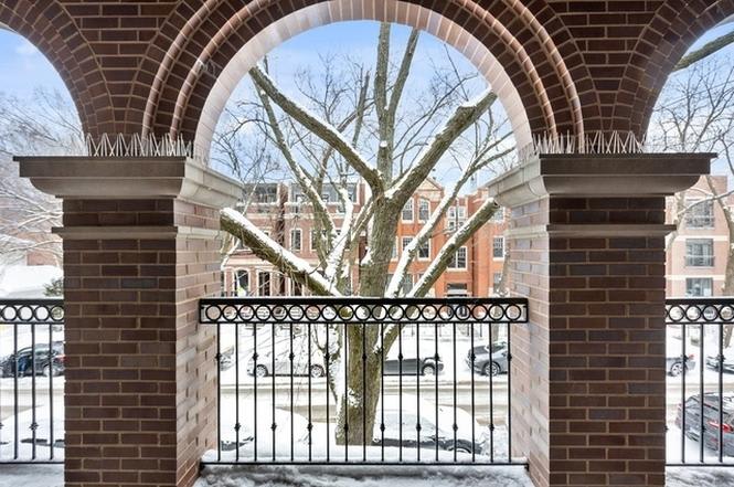 1419 W Byron St #2