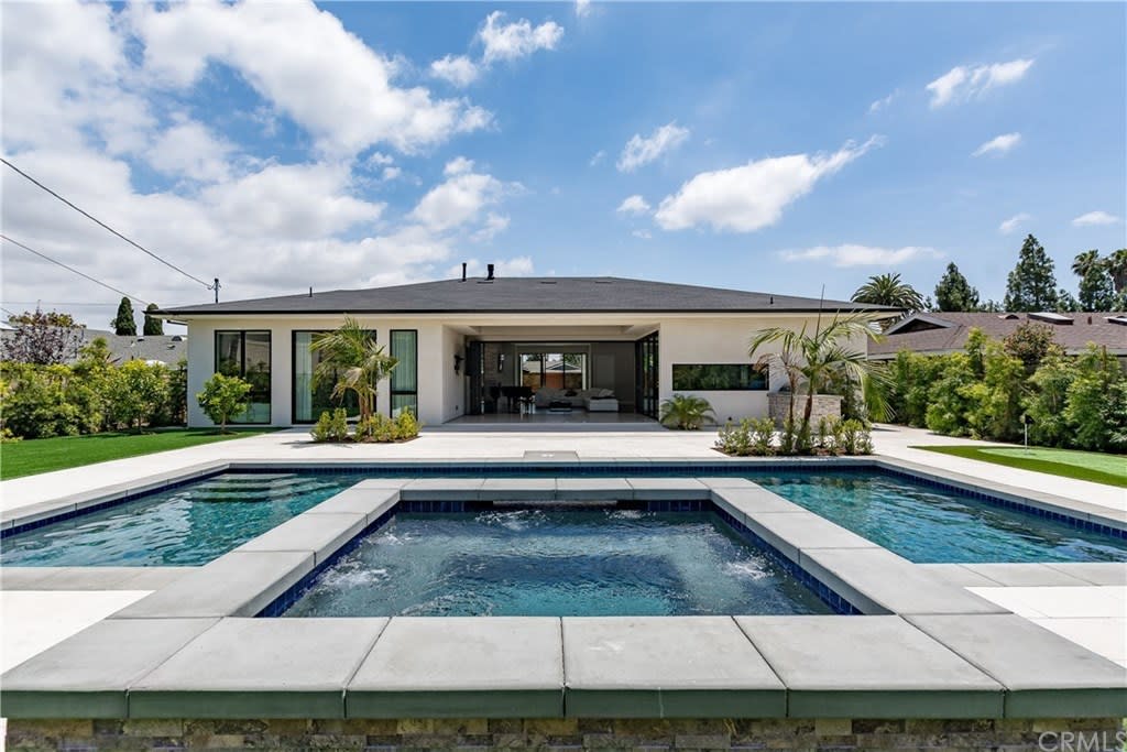 3011 Ceylon Road