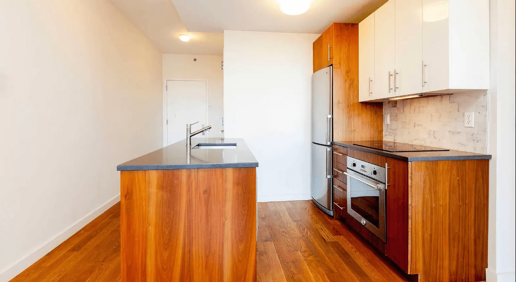 801 Bergen St Apt: 302