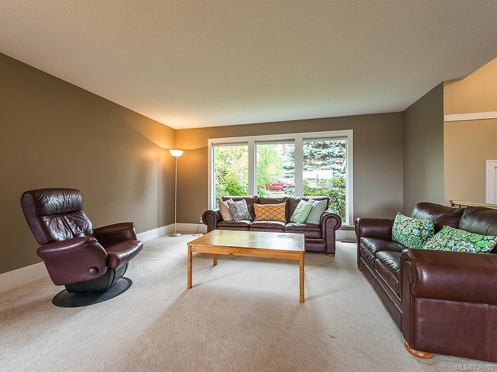 599 Ridgegrove Ave