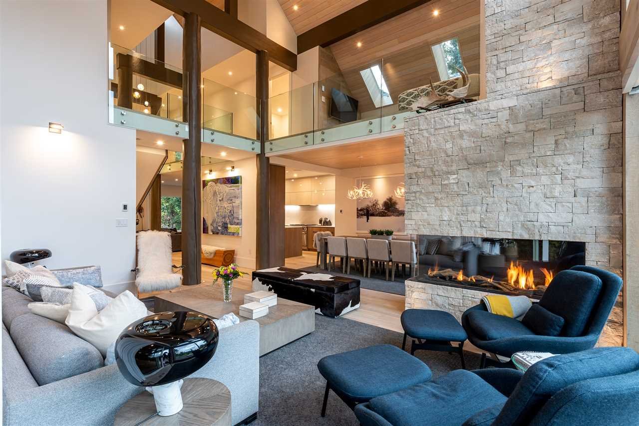 8117 Muirfield Cres