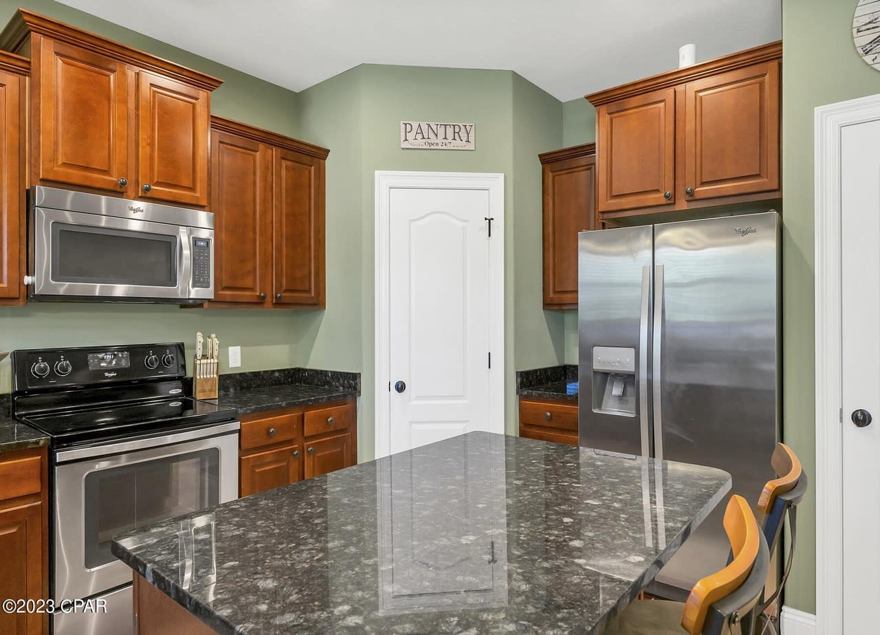 5612 DUNE CREEK Trail