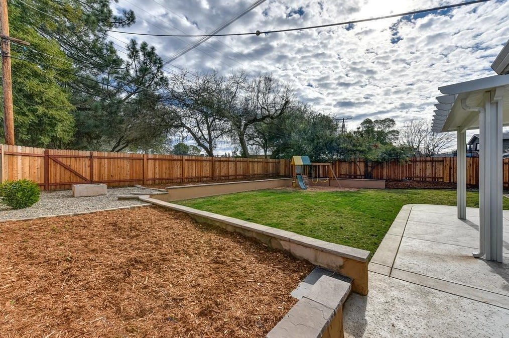4840 Crestview Drive