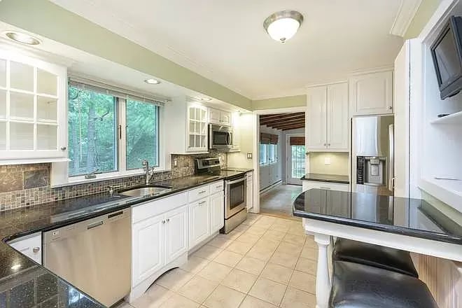 29 Wakeman Road