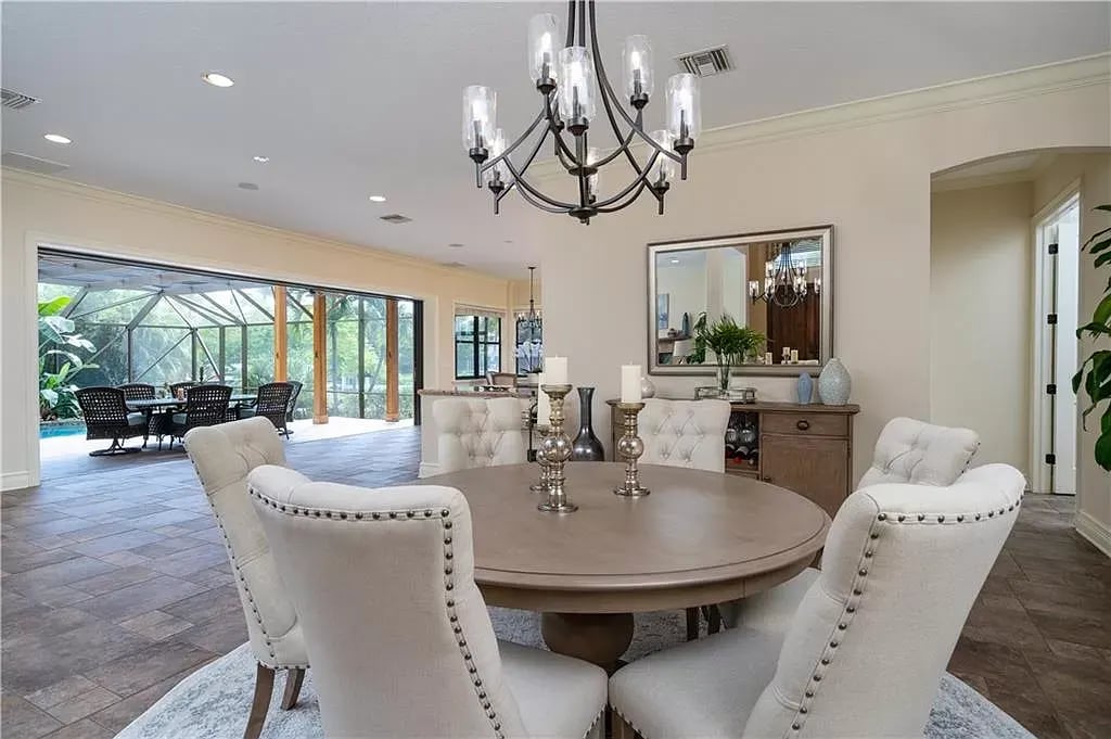 1611 W Camino Del Rio