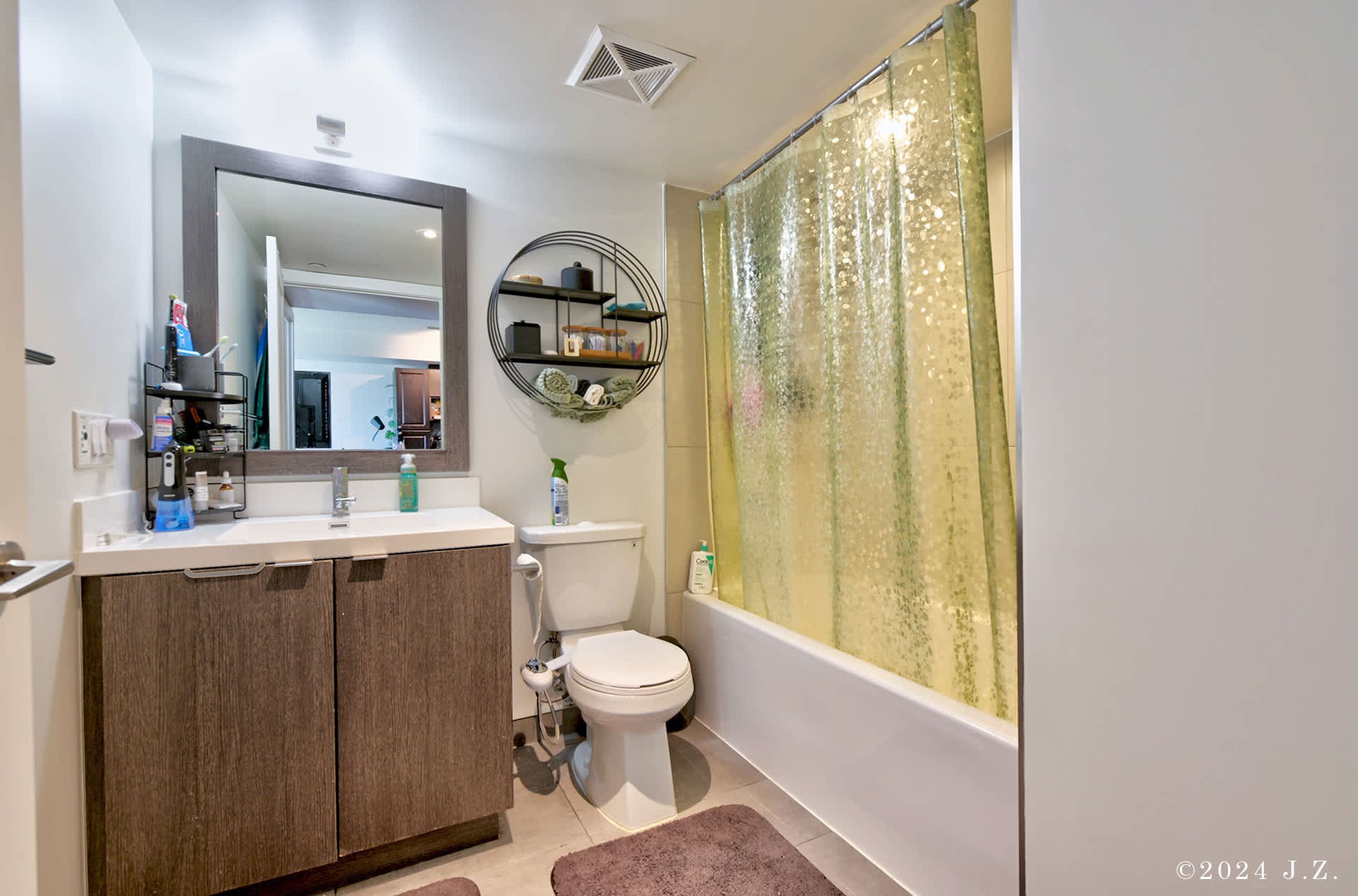 9 Mabelle Ave 517