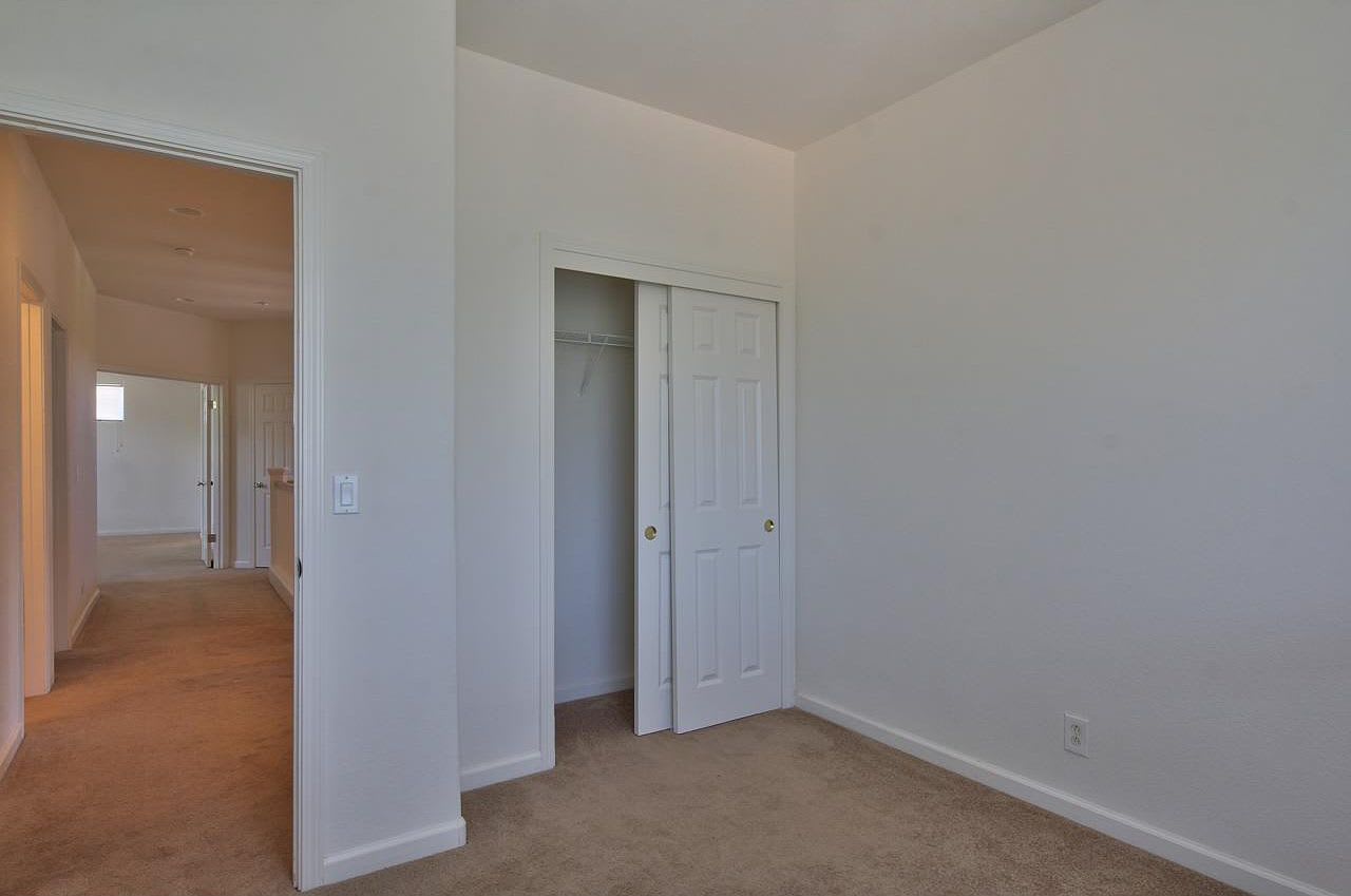 13 Wimbledon Cir