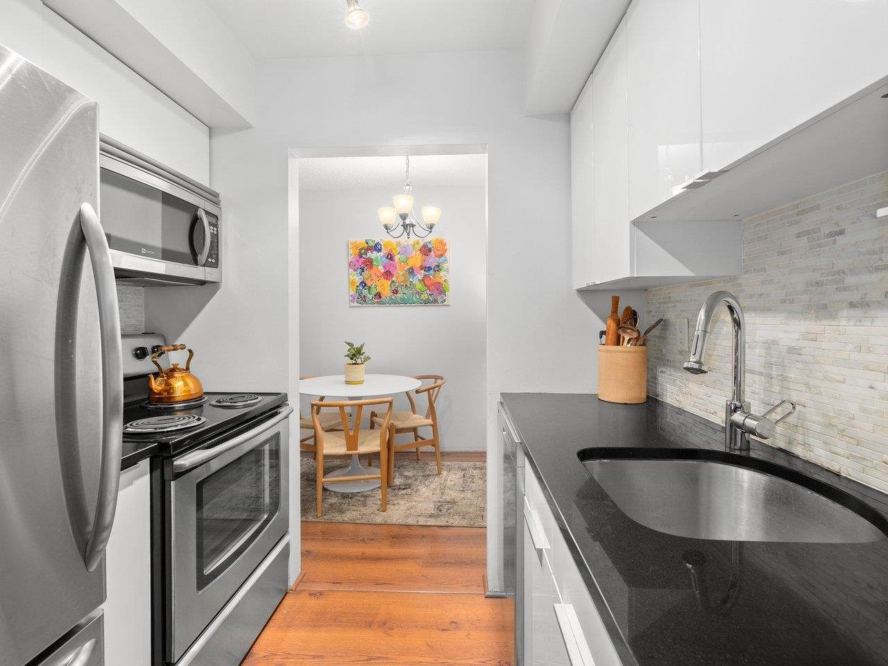 316-440 E 5th Ave