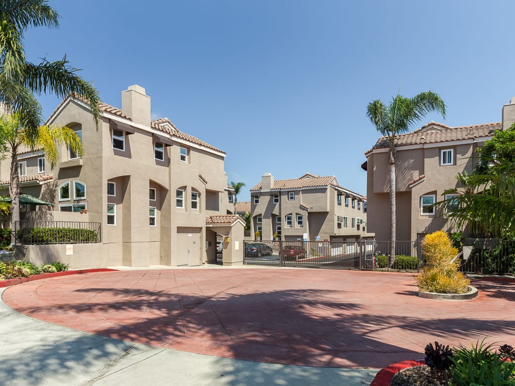 1345 E Grand Avenue Unit: D