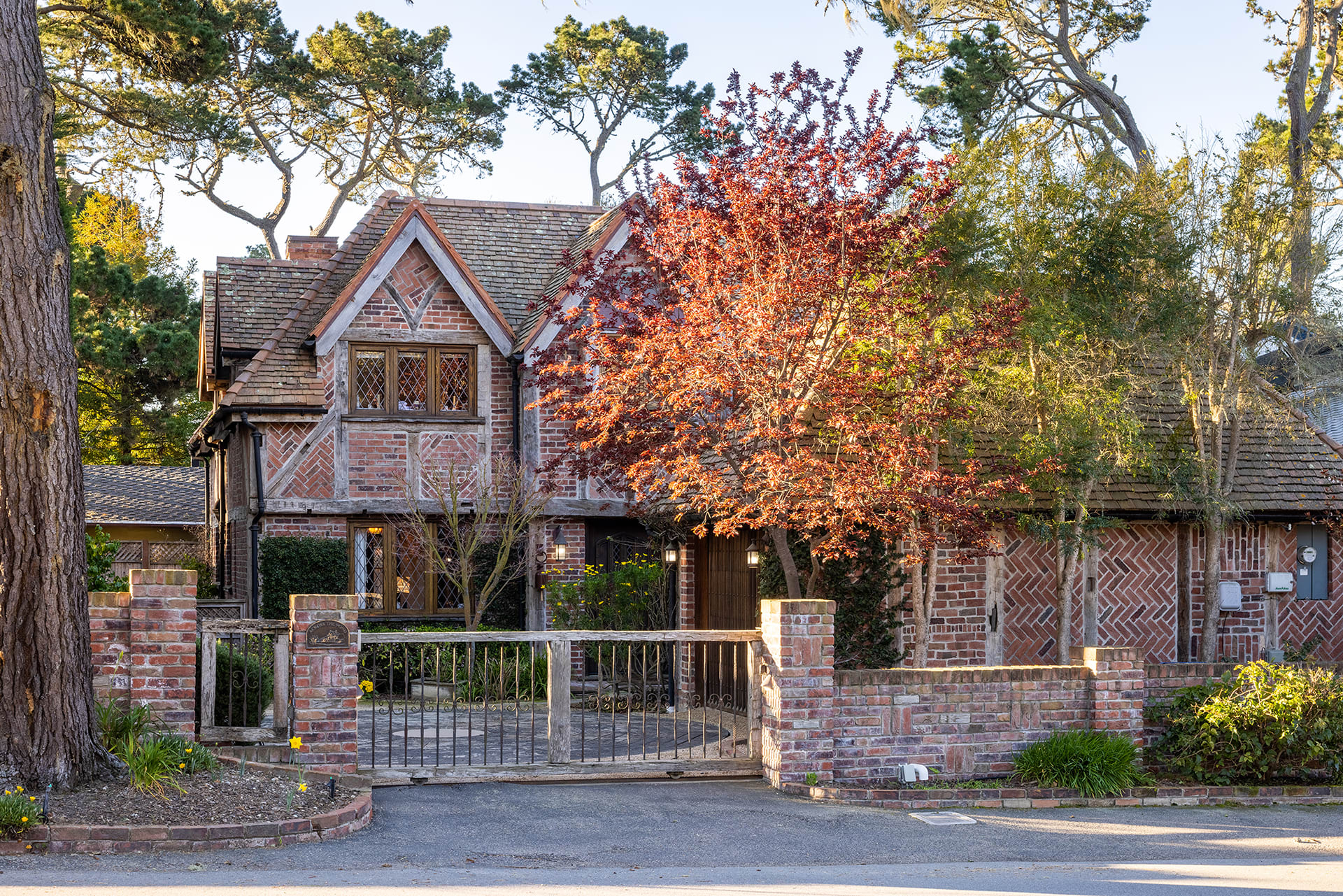Charming Carmel Cottage - 2nd Ave 2 SE of Santa Fe