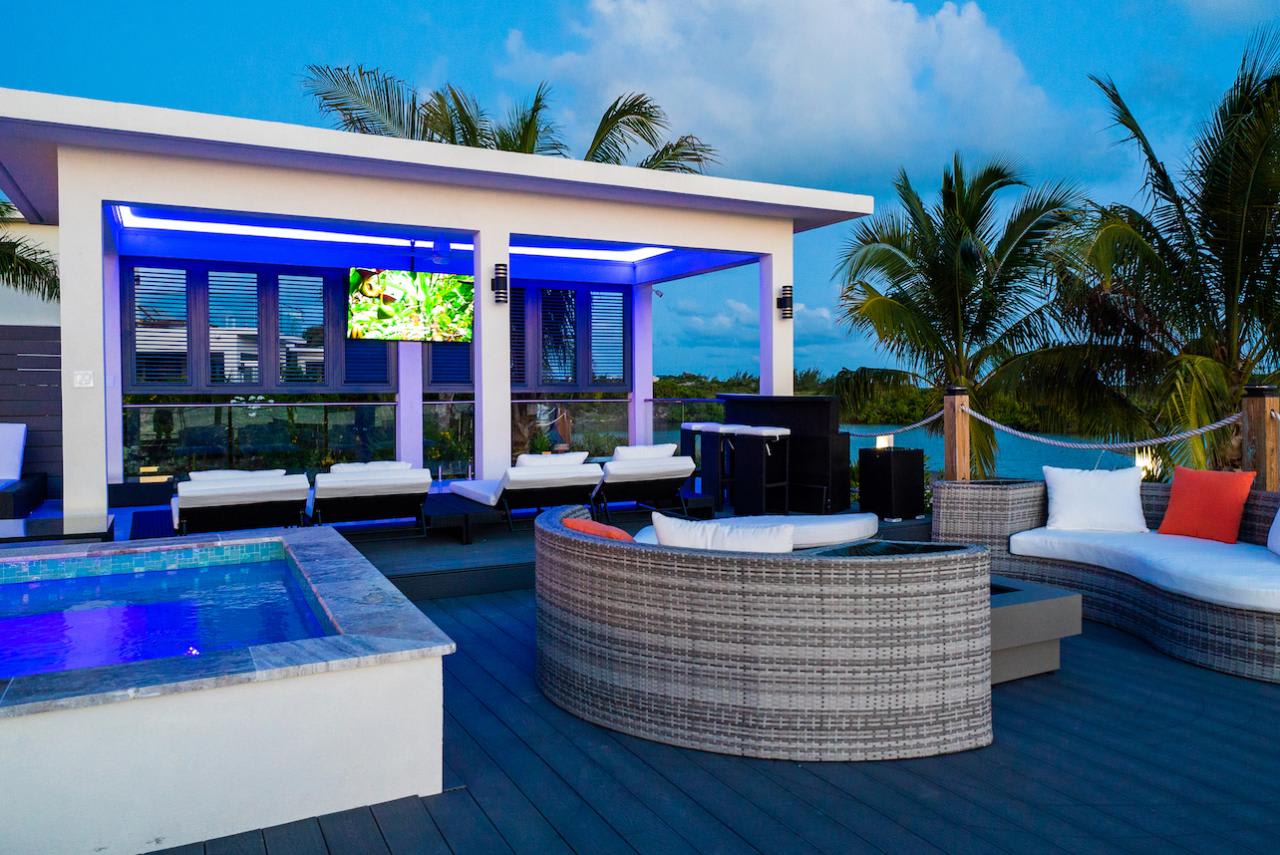 Horizon Beachfront Villa