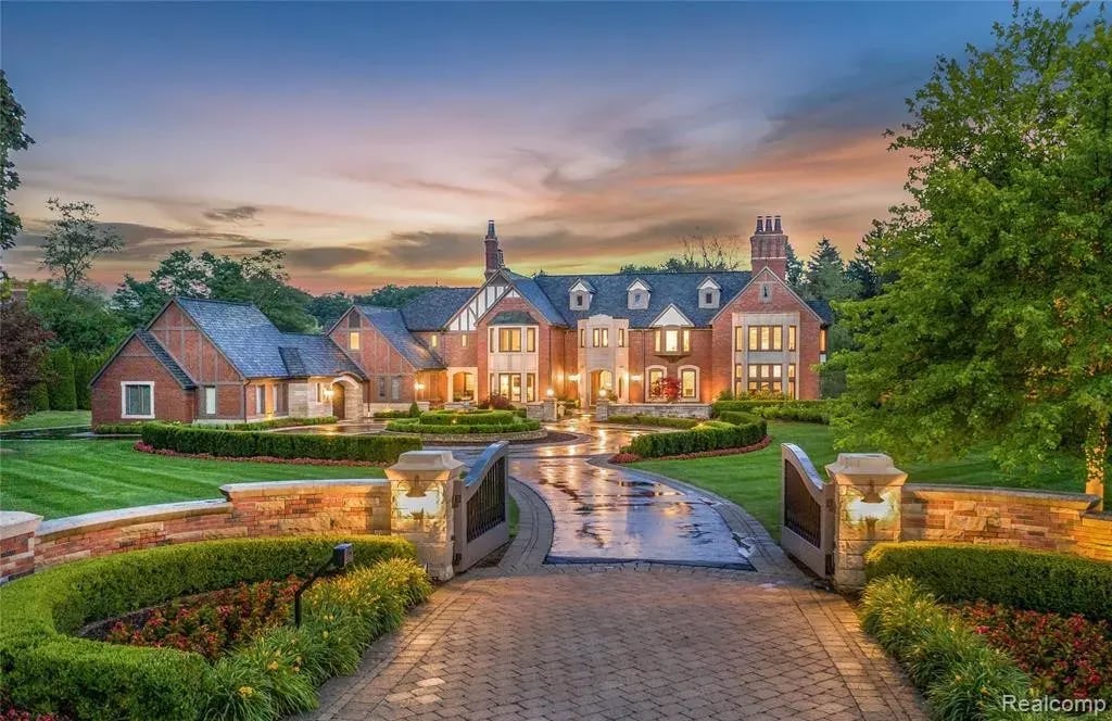 Bloomfield Hills Tudor