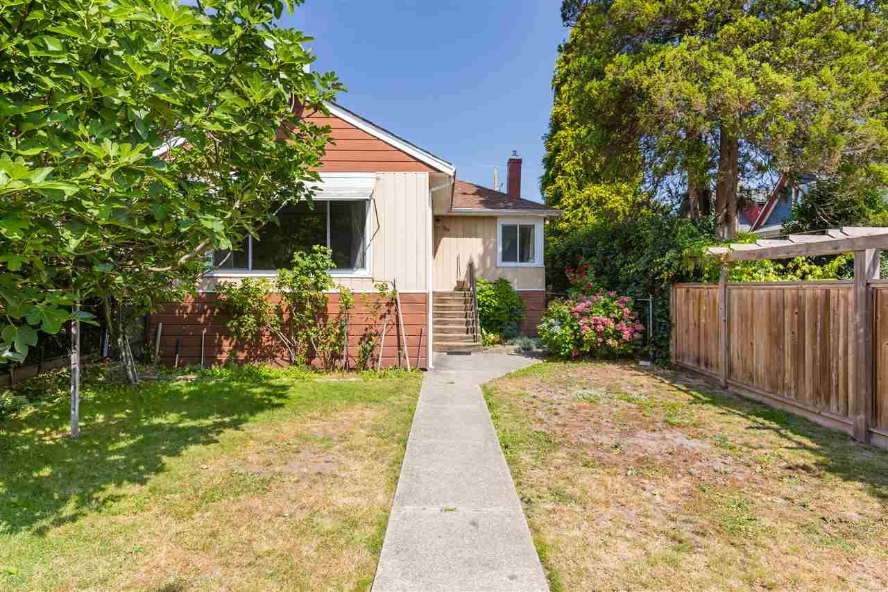 959 E 13th Ave