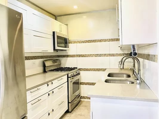 1580 East 18th Street Unit: 3H