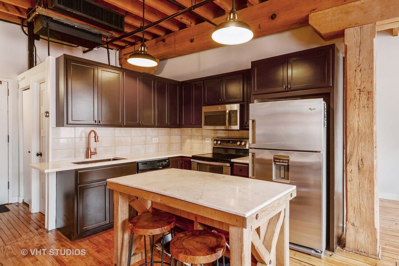 711 S Dearborn St #808