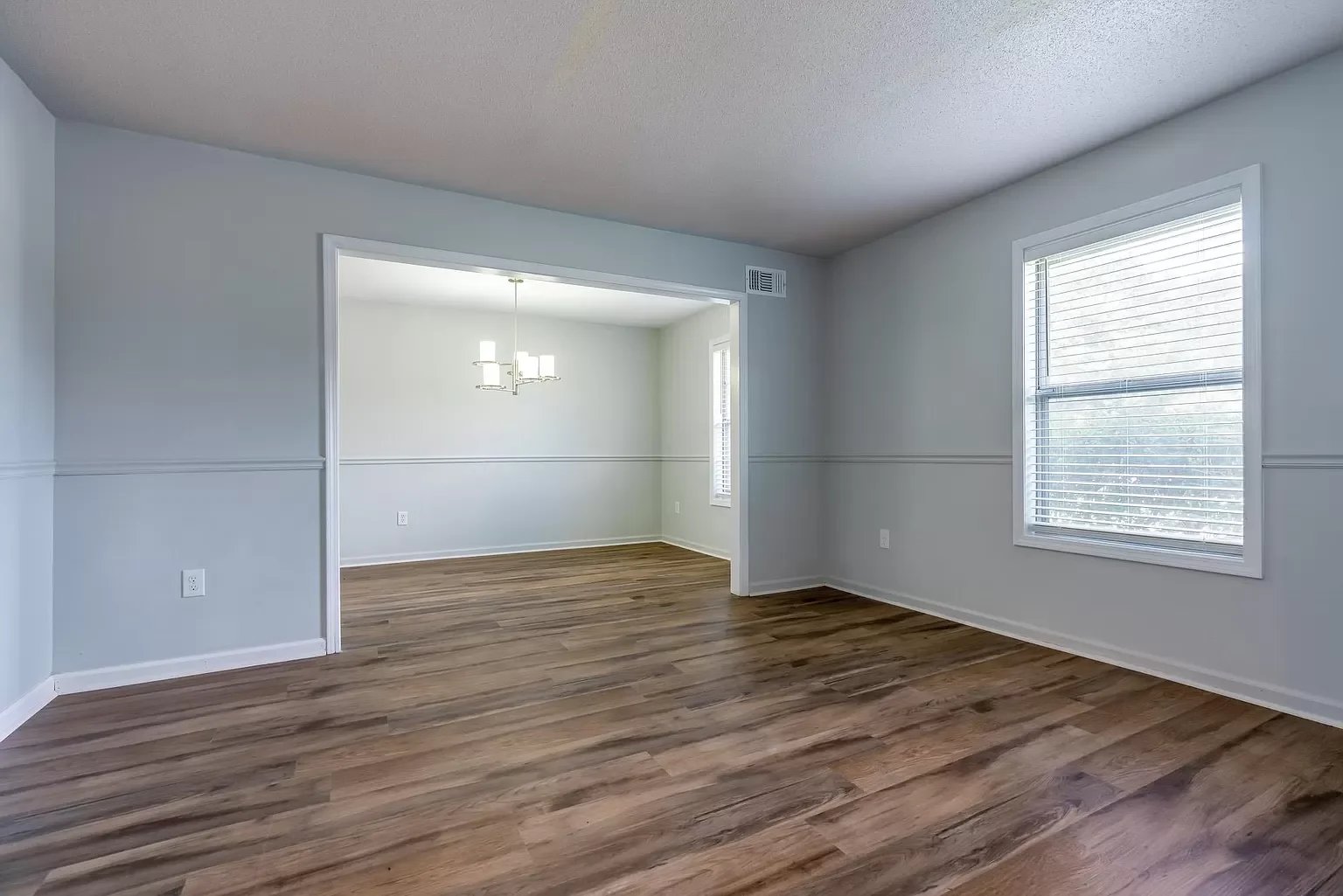 5987 Seminary Dr