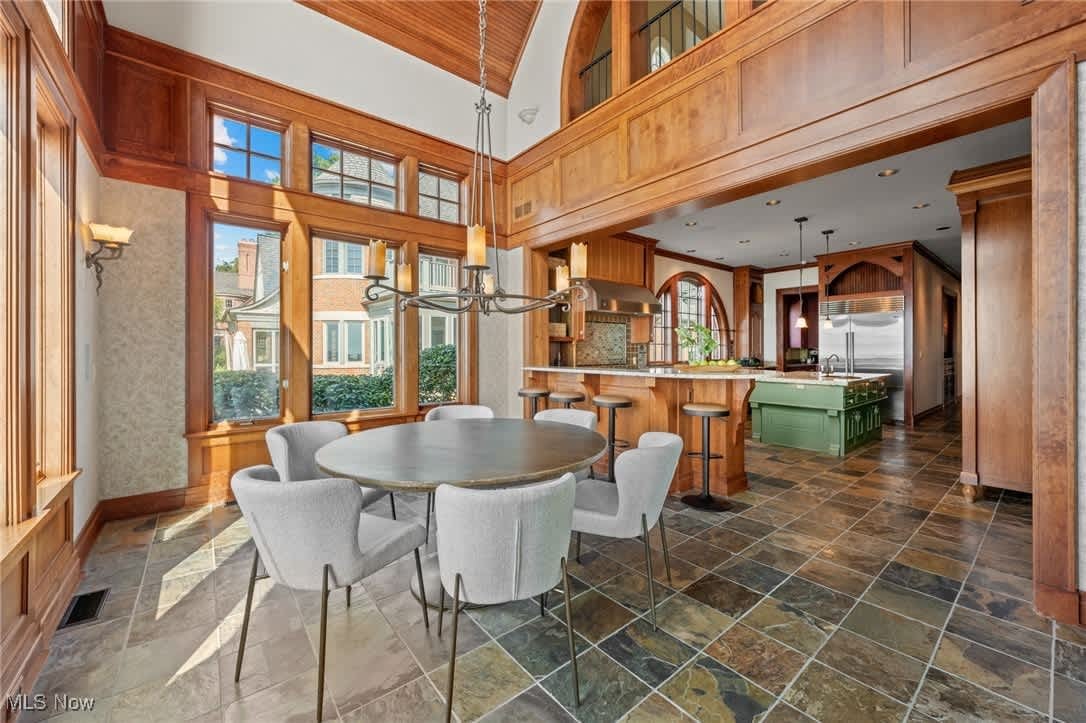14 Colony Ln