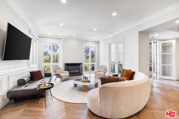 2170 Century Park East #212
