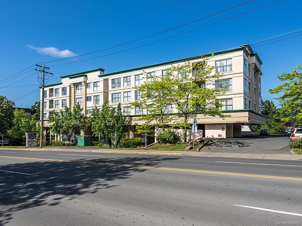 202-3460 Quadra St, Saanich