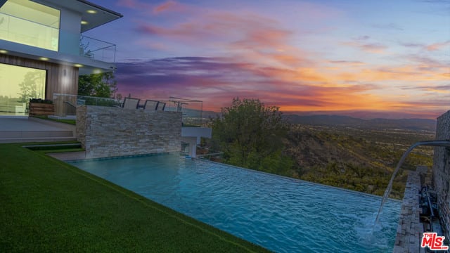 Lodge Villa