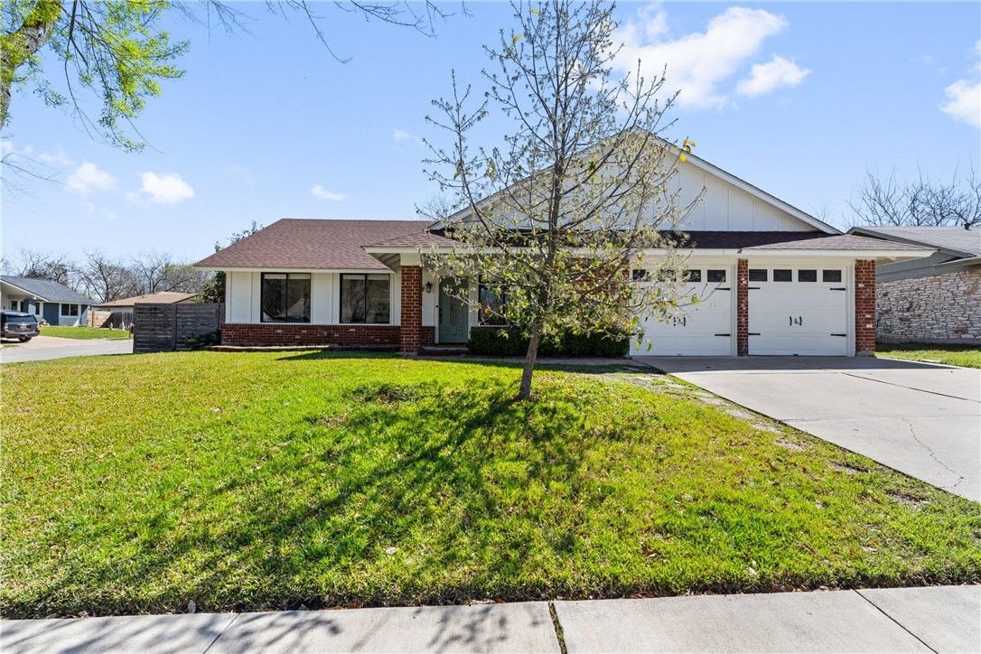6601 Blarwood Dr