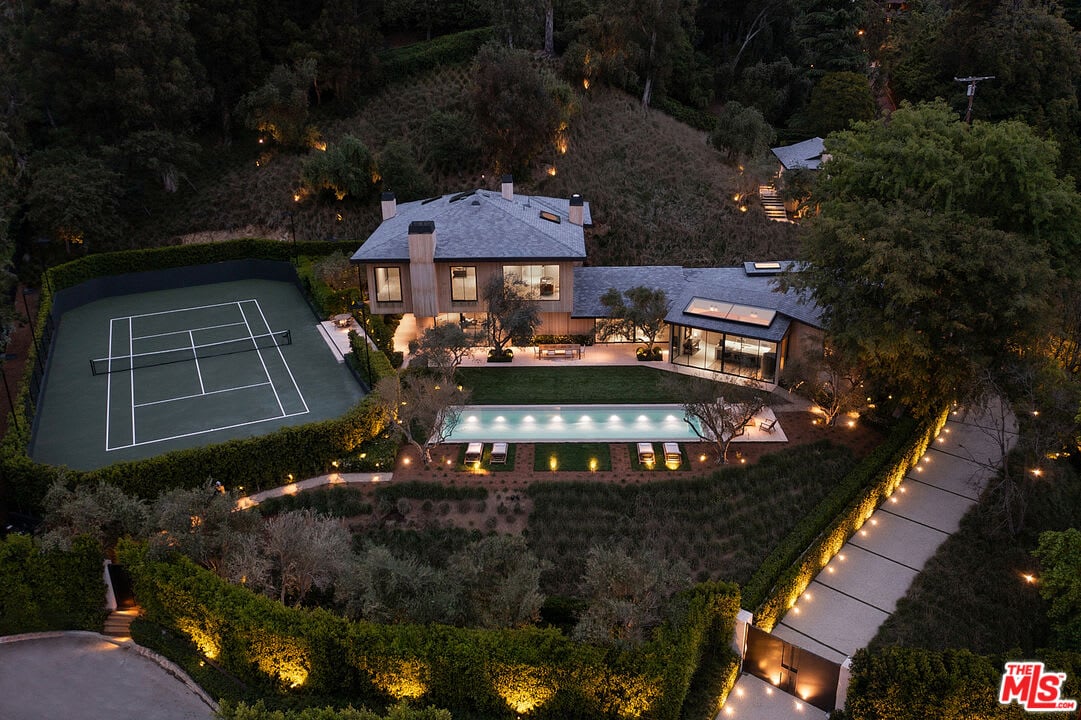 Serene Opulent