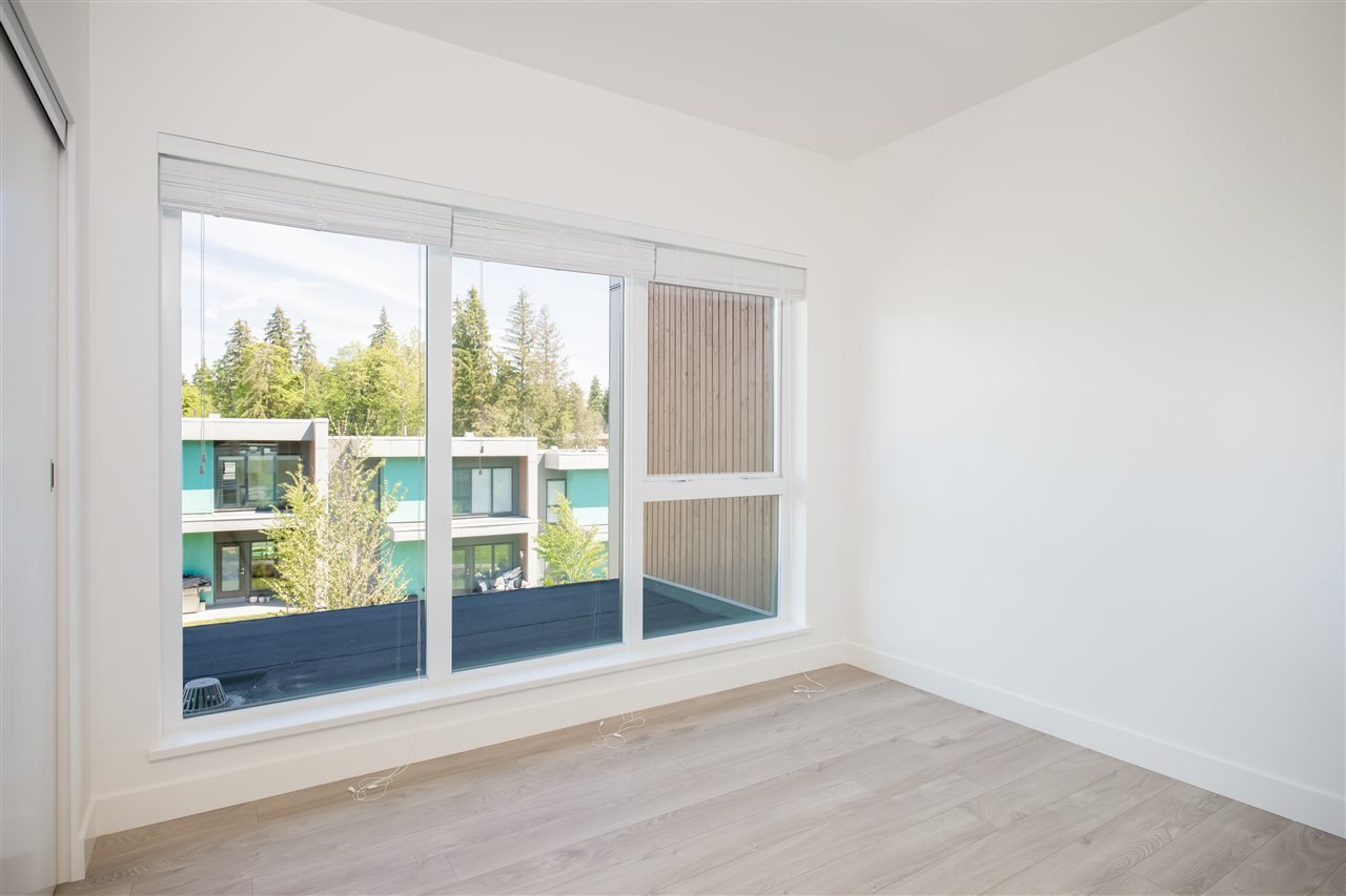 34-3596 Salal Dr