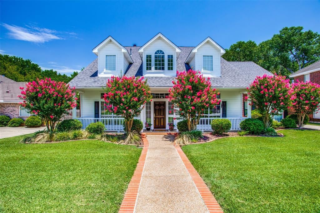 3114 Oakview Dr