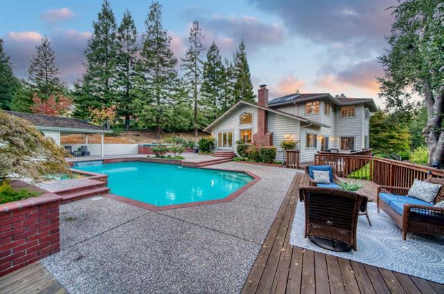 15768 Oak Knoll Court