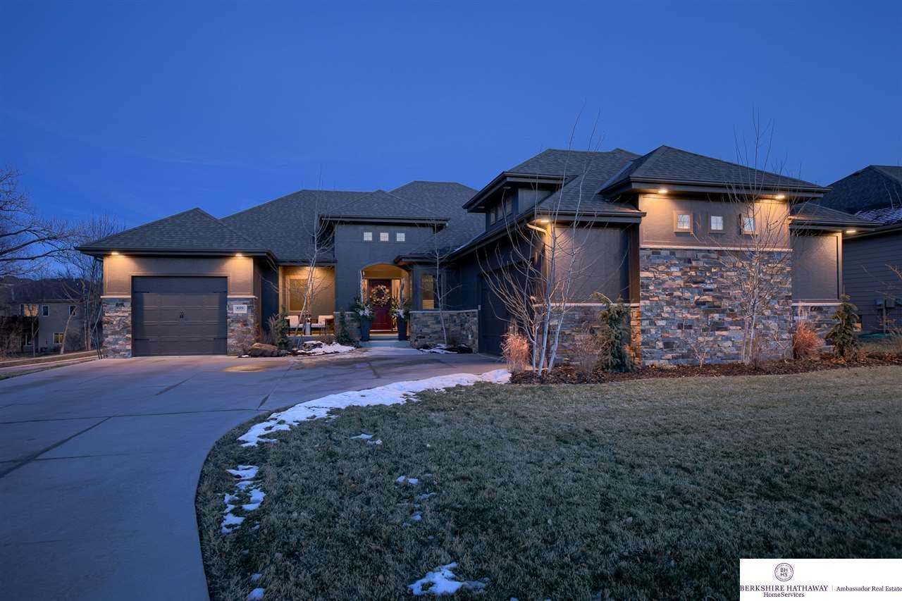 609 S 198th St | Pacific Woods