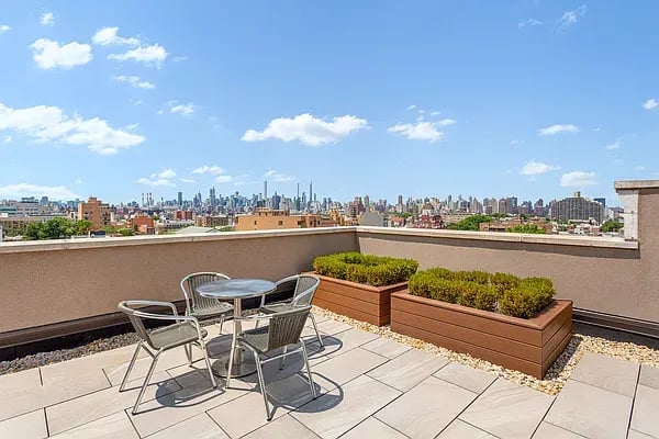 25-13 27th Street Unit: 4D