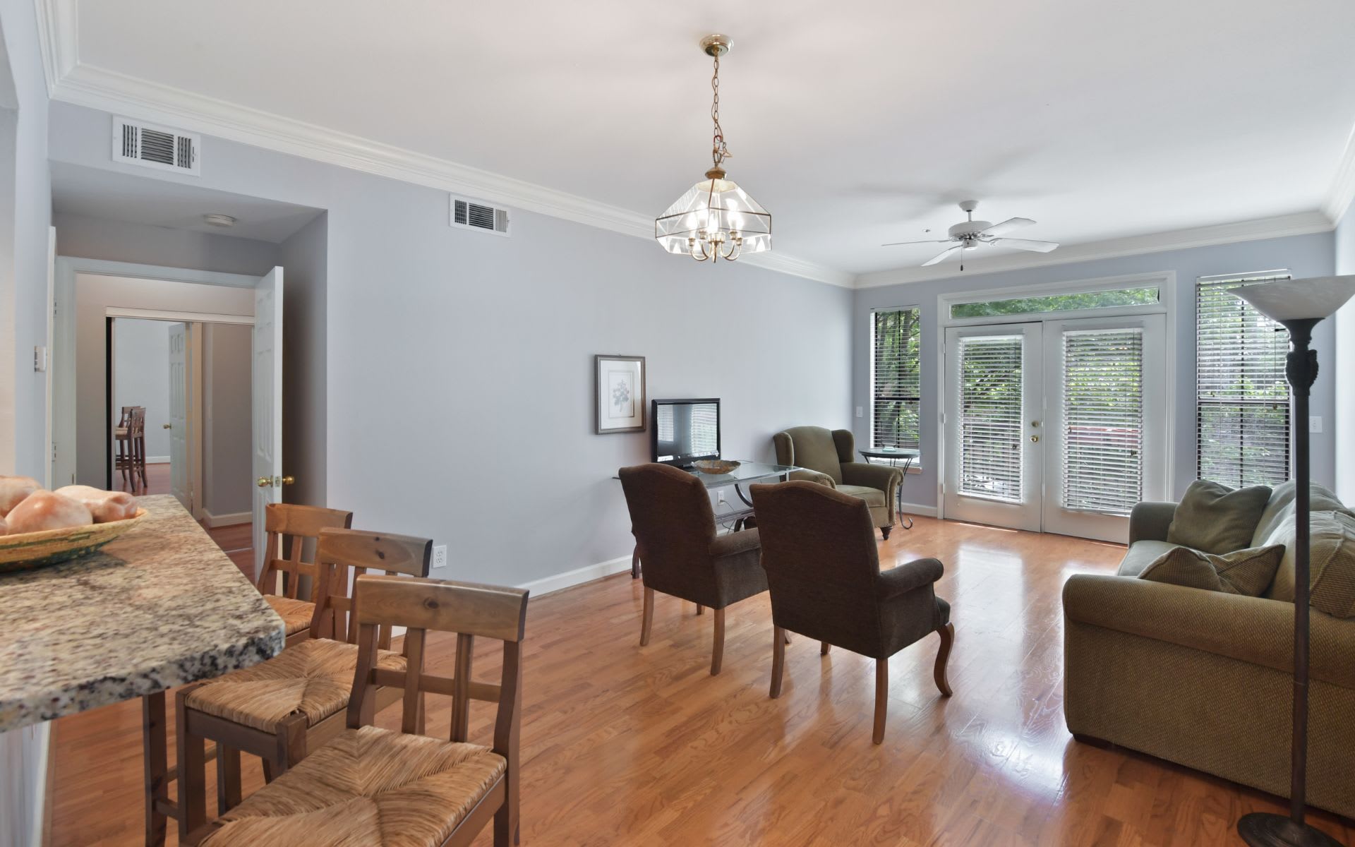 3777 Peachtree Road NE Unit: 924