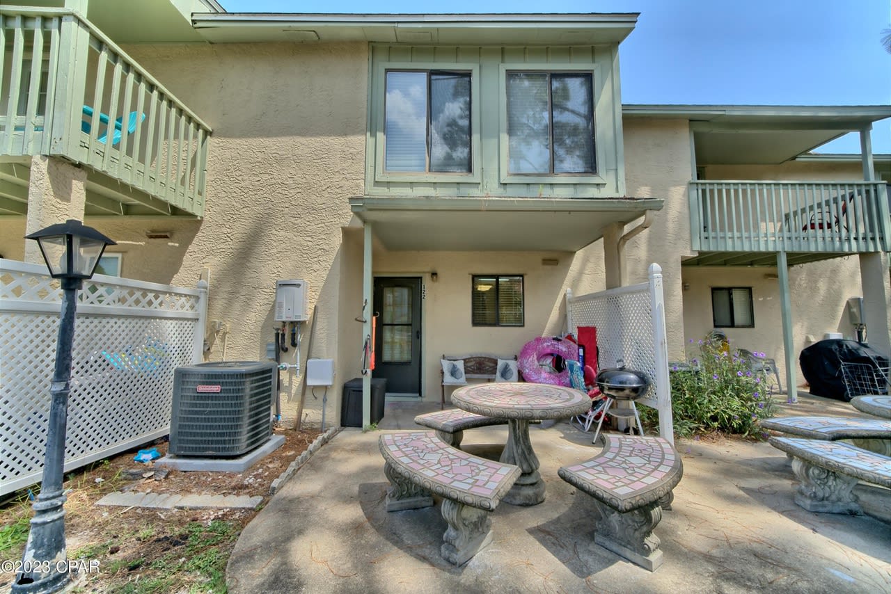 122 White Sandy Drive