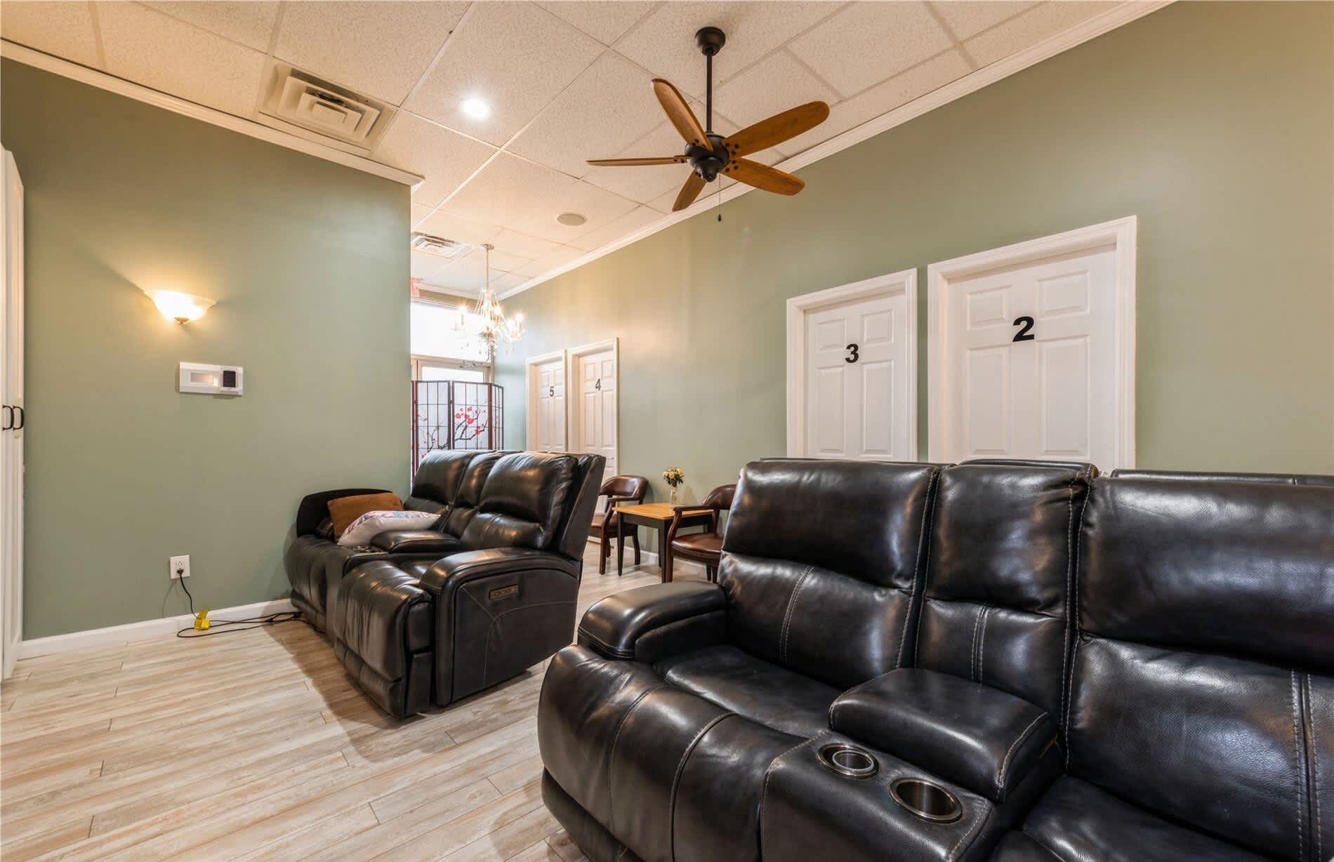 SHOPPING CENTER - INVESTMENT PROPERTY