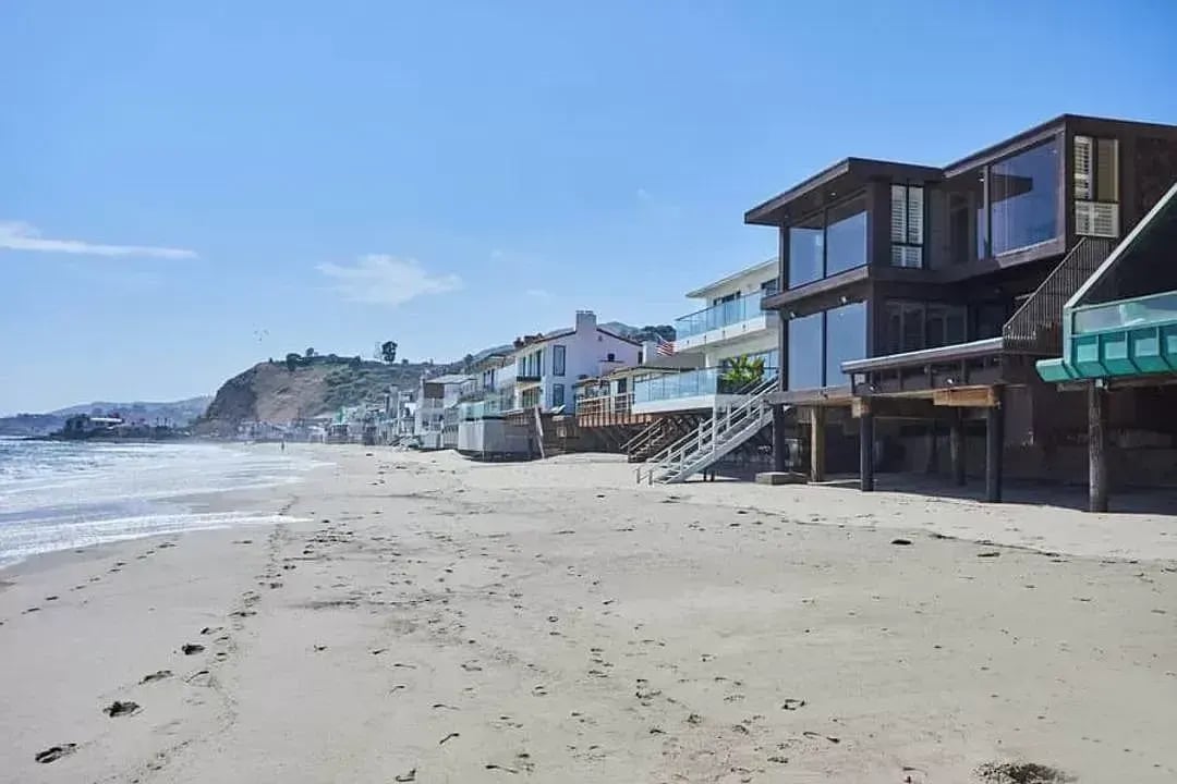 21468 Pacific Coast Hwy