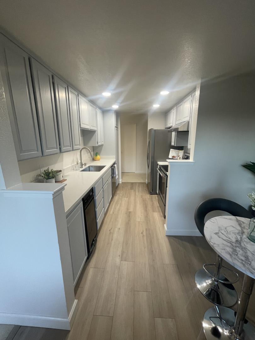 820 Sea Spray Lane, #215, Foster City 94404