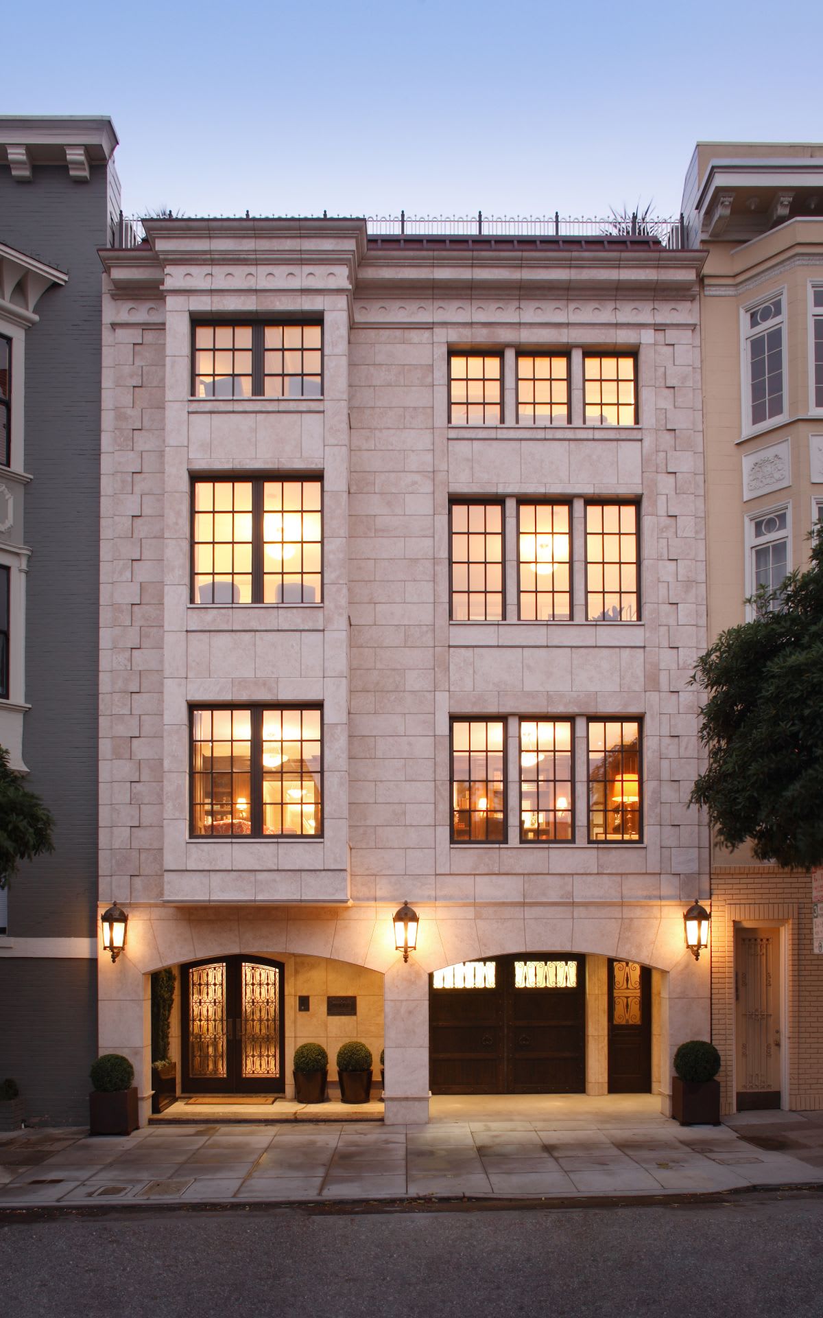 Magnificent New Home in Pacific Heights
