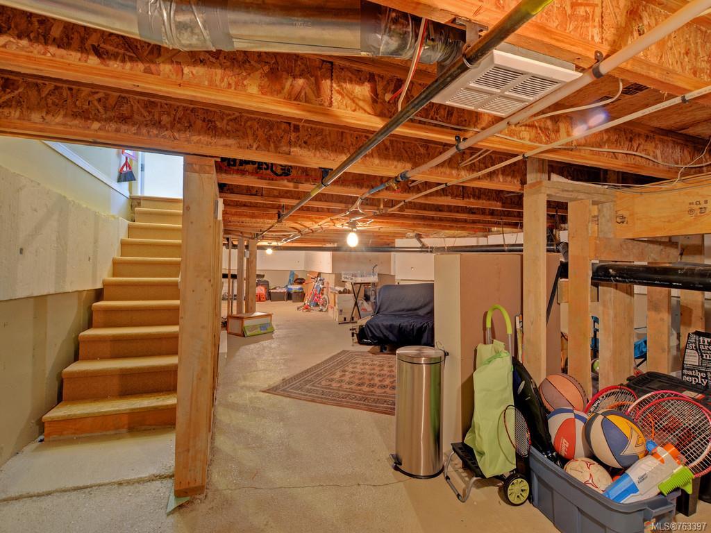 332 St. James St