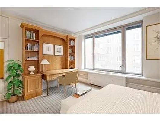 30 East 85th Street Unit: 4E