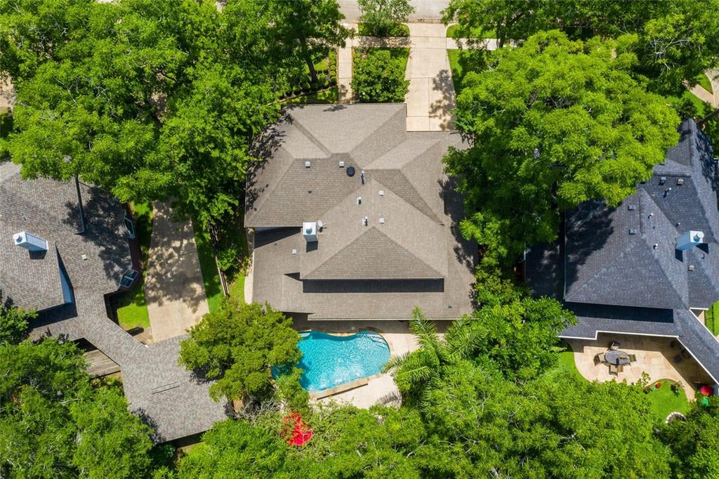 3411 Edmonson Court 