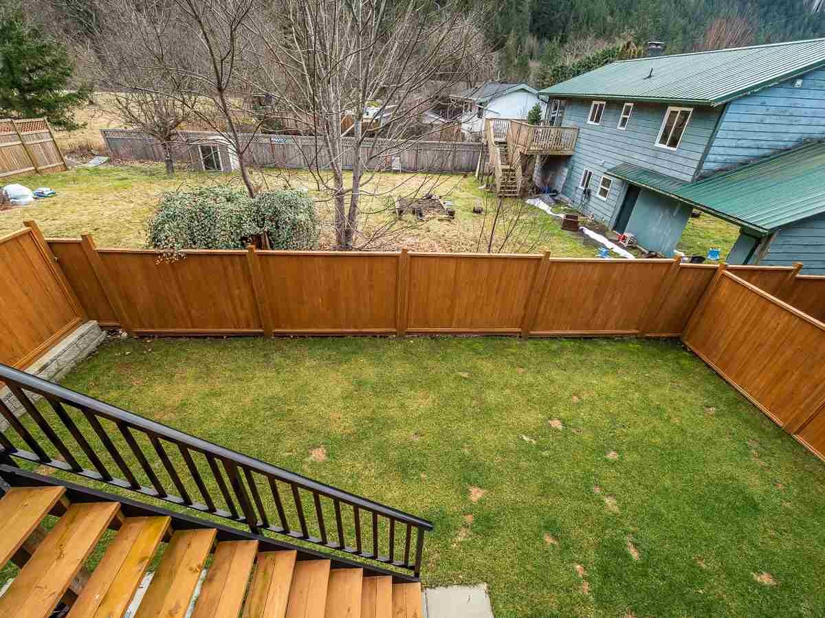 38374 Hemlock Ave