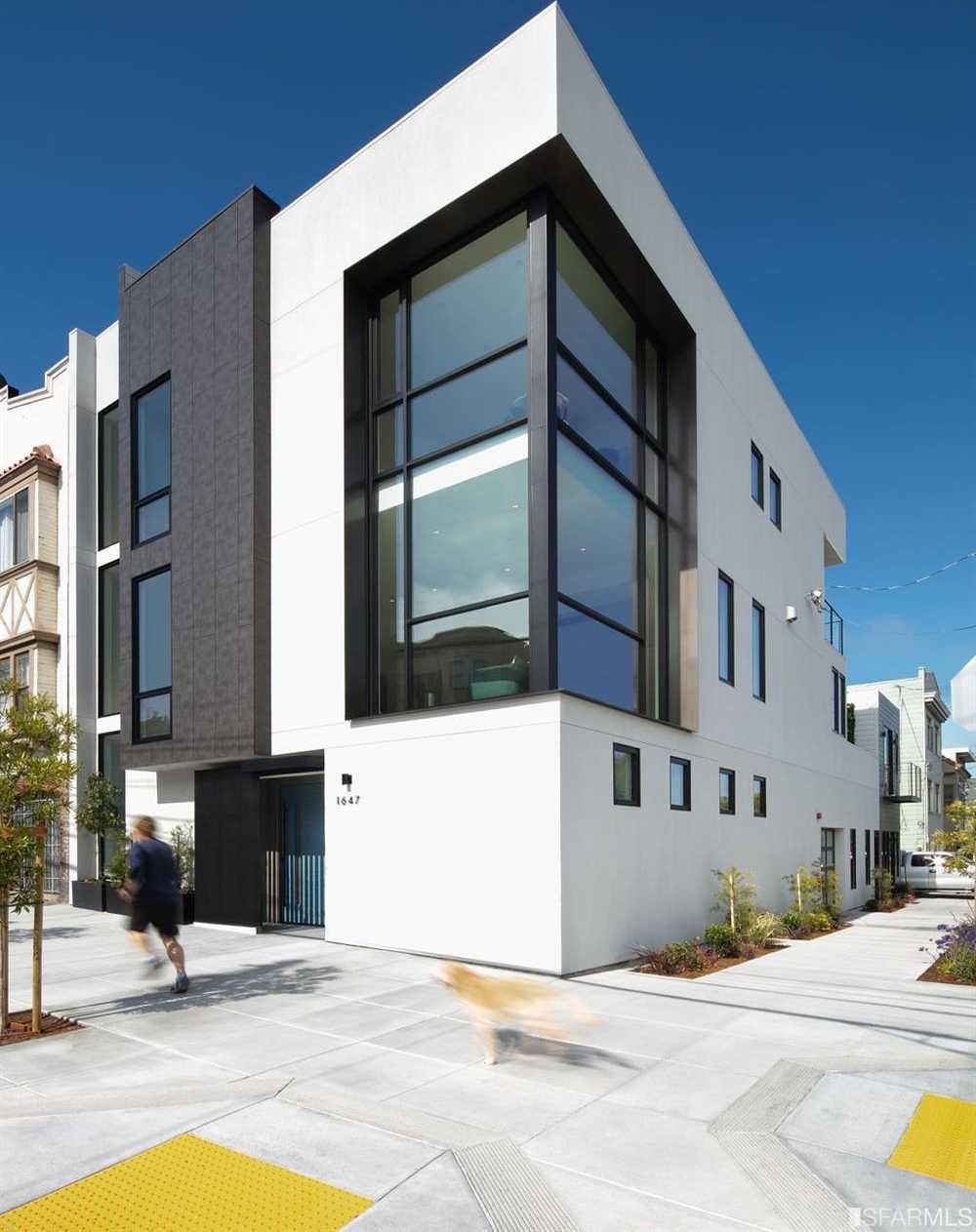 1647 Sanchez St