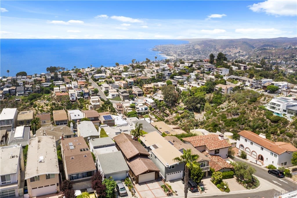 969 Acapulco St