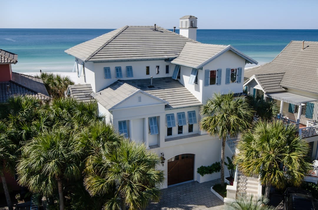 376 Rue Caribe