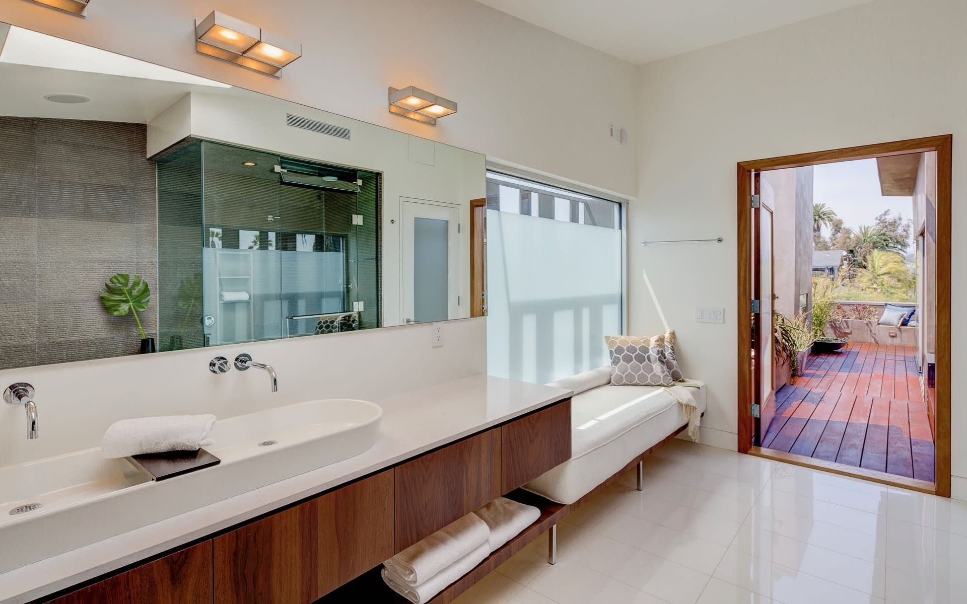 Contemporary Architectural on Double Lot